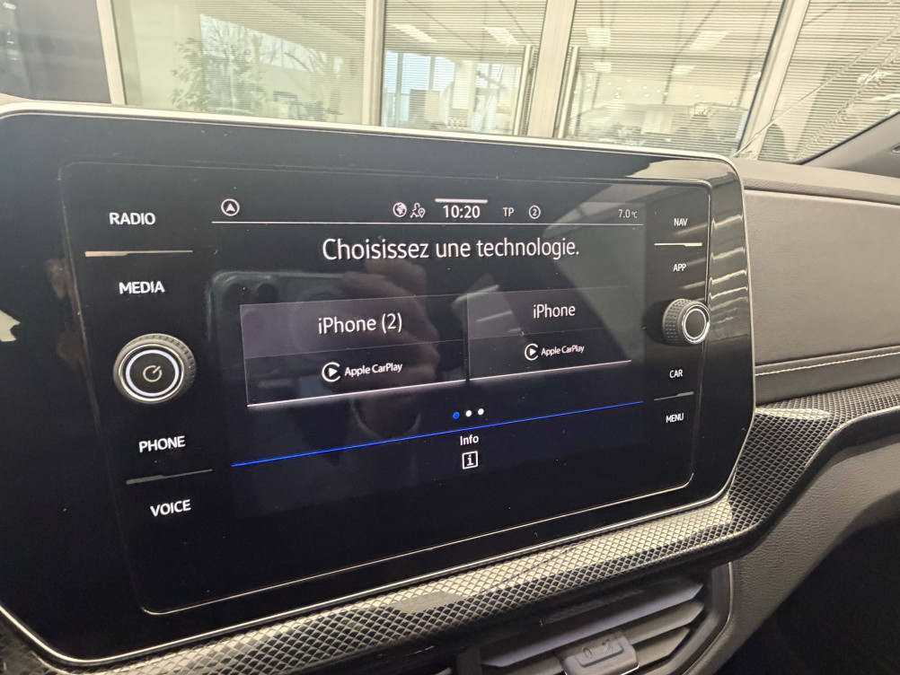 Acheter Volkswagen T-Cross T-Cross 1.0 TSI 116 Start/Stop DSG7 R-Line 5p occasion dans les concessions du Groupe Faurie