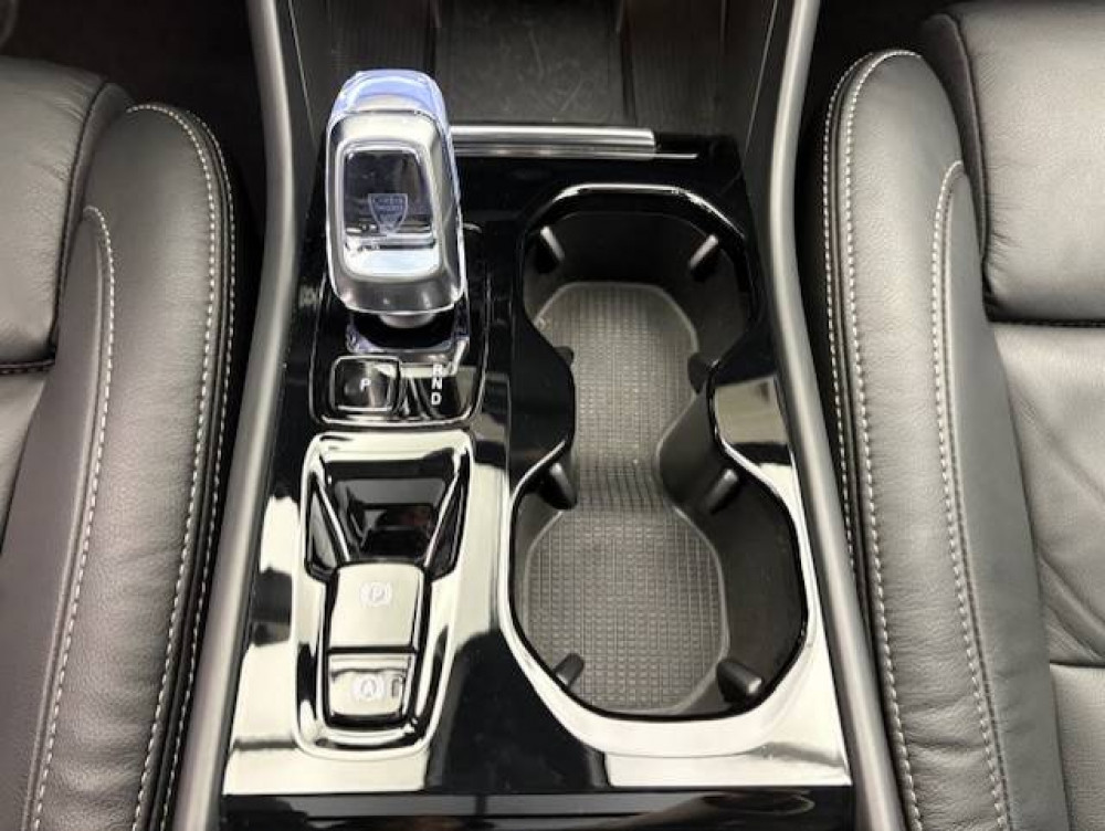 Acheter Volvo XC40 XC40 B3 163 ch DCT7 Ultimate 5p occasion dans les concessions du Groupe Faurie