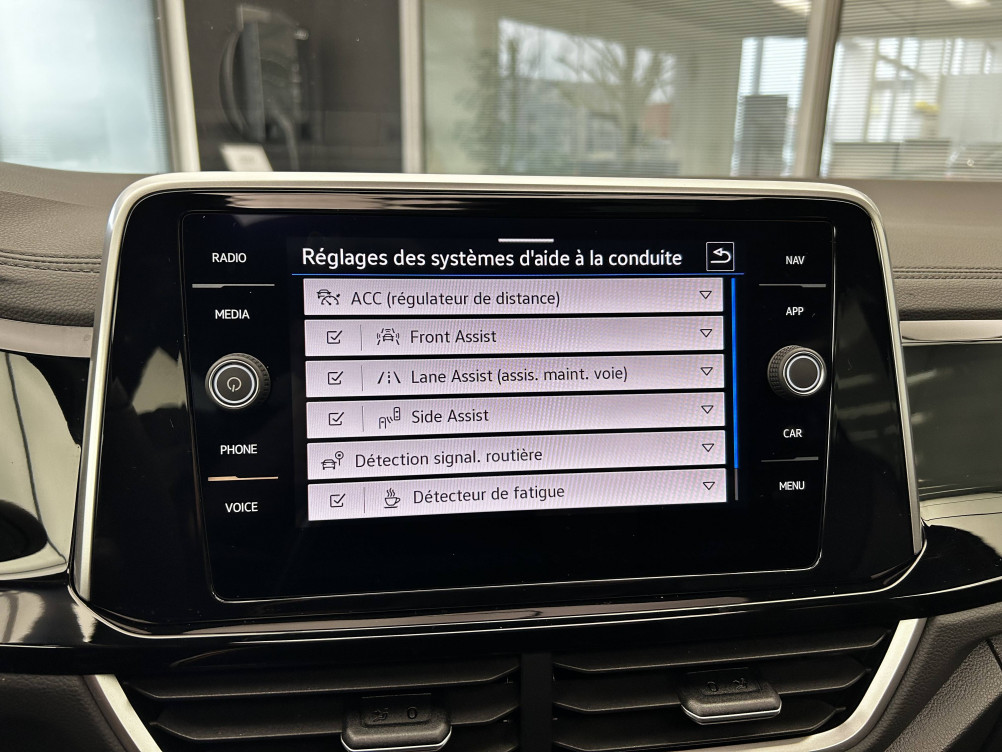 Acheter Volkswagen T-Roc T-Roc 1.5 TSI EVO 150 Start/Stop DSG7 R-Line 5p occasion dans les concessions du Groupe Faurie