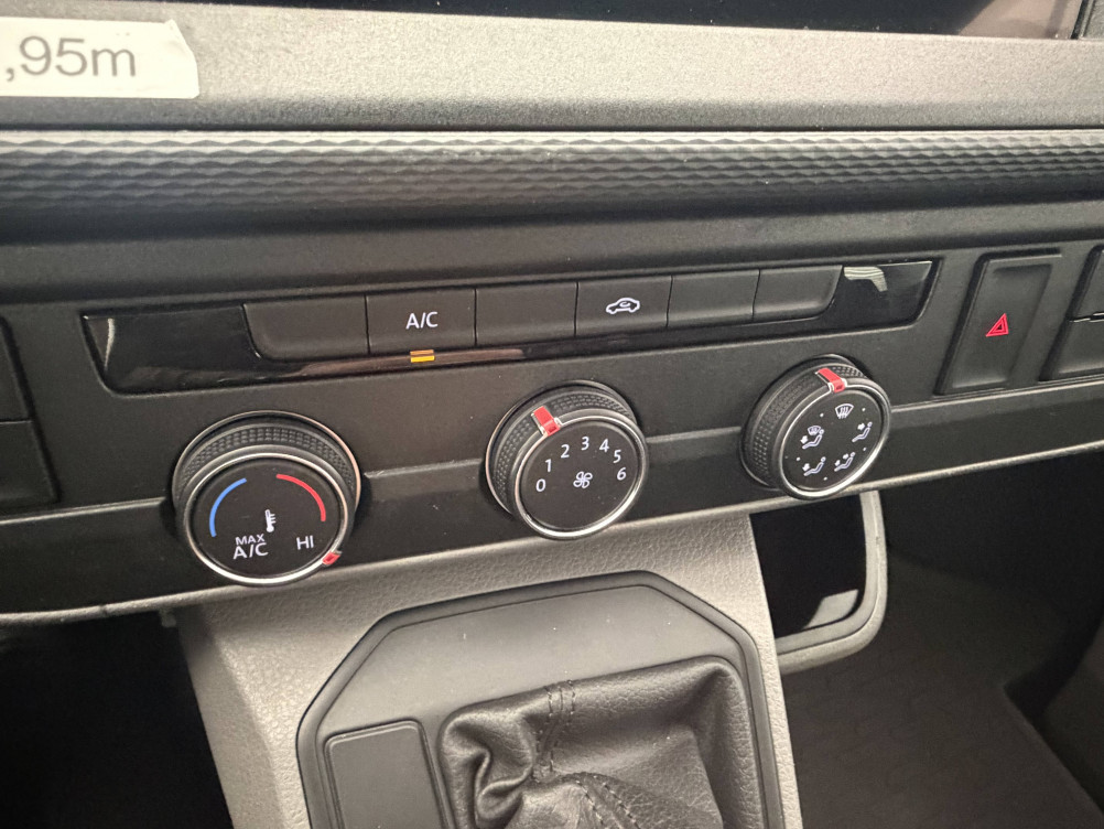 Acheter Volkswagen Transporter TRANSPORTER 6.1 PROCAB L2 2.0 TDI 150 DSG7 BUSINESS LINE 5p occasion dans les concessions du Groupe Faurie