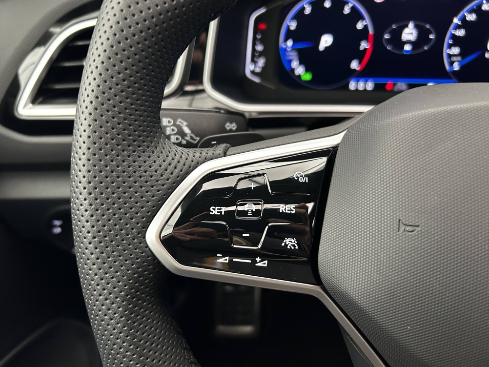 Acheter Volkswagen T-Roc T-Roc 1.5 TSI EVO 150 Start/Stop DSG7 R-Line 5p occasion dans les concessions du Groupe Faurie