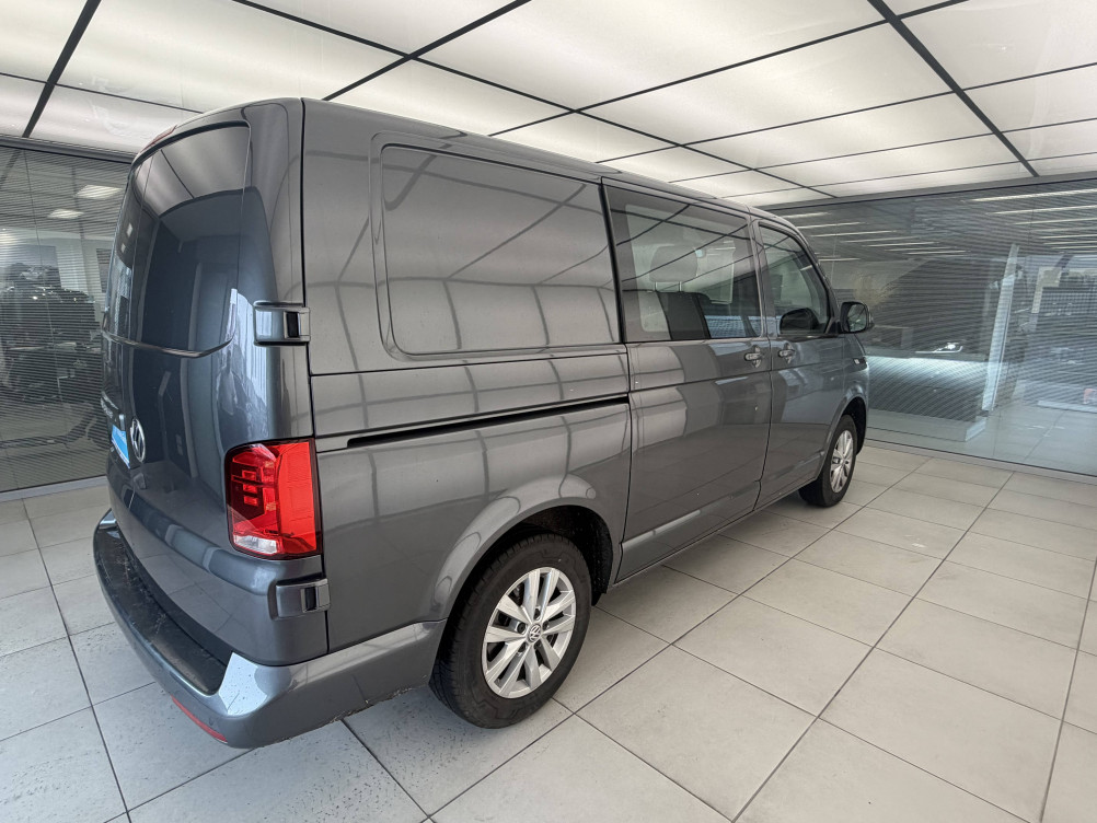 Acheter Volkswagen Transporter TRANSPORTER 6.1 PROCAB L2 2.0 TDI 150 DSG7 BUSINESS LINE 5p occasion dans les concessions du Groupe Faurie