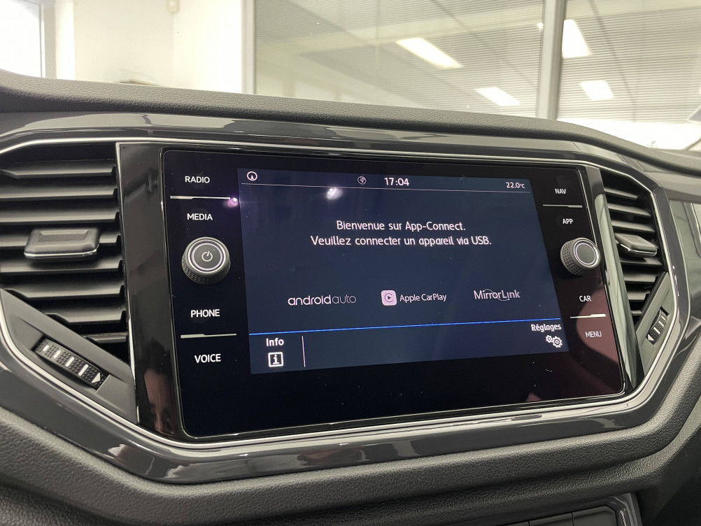 Acheter Volkswagen T-Roc T-Roc 1.5 TSI 150 EVO Start/Stop BVM6 Carat 5p occasion dans les concessions du Groupe Faurie