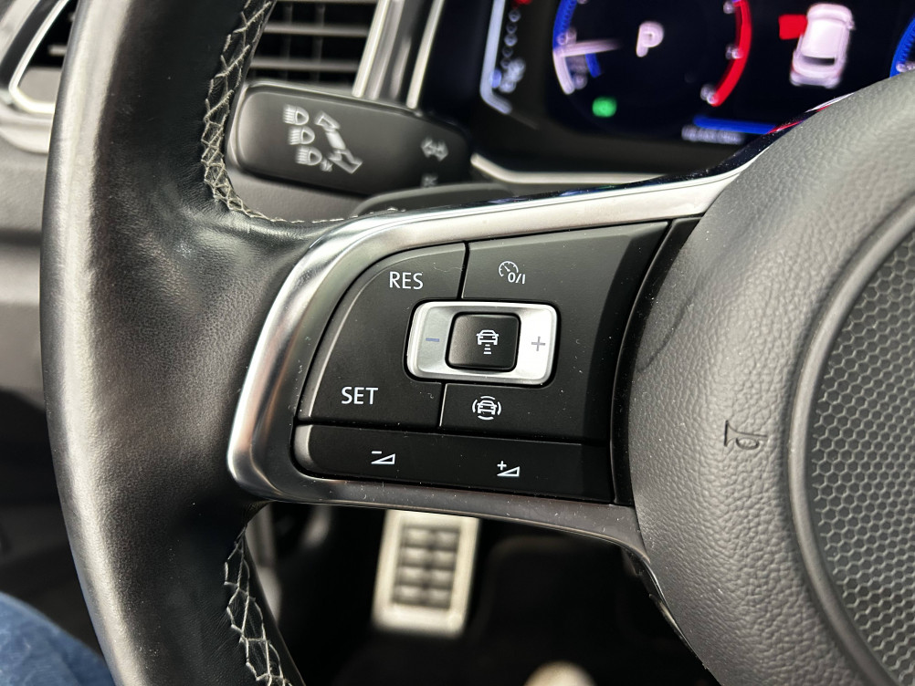 Acheter Volkswagen T-Roc T-Roc 1.5 TSI 150 EVO Start/Stop DSG7 R-Line 5p occasion dans les concessions du Groupe Faurie