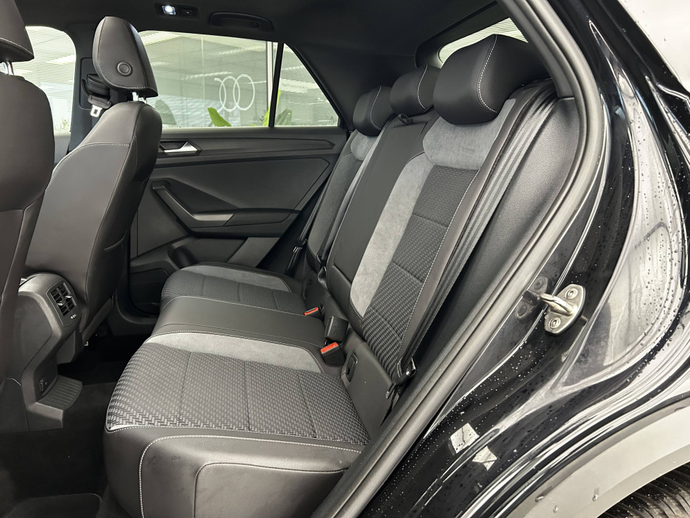 Acheter Volkswagen T-Roc T-Roc 1.5 TSI 150 EVO Start/Stop DSG7 R-Line 5p occasion dans les concessions du Groupe Faurie