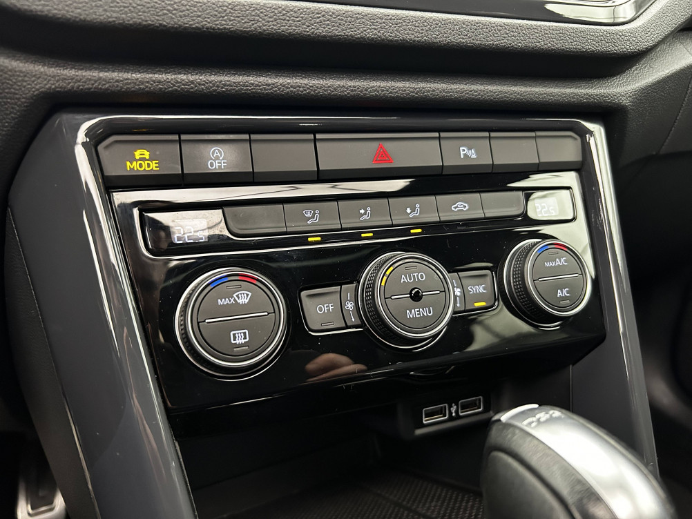 Acheter Volkswagen T-Roc T-Roc 1.5 TSI 150 EVO Start/Stop DSG7 R-Line 5p occasion dans les concessions du Groupe Faurie