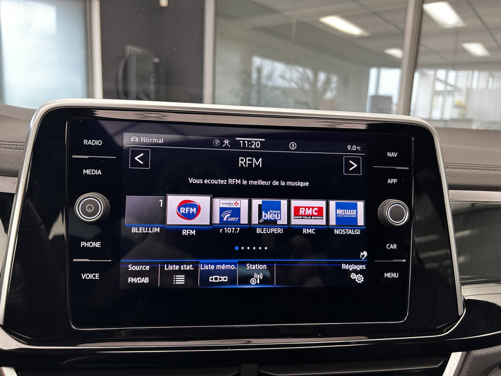 Acheter Volkswagen T-Roc T-Roc 1.5 TSI EVO 150 Start/Stop DSG7 R-Line 5p occasion dans les concessions du Groupe Faurie