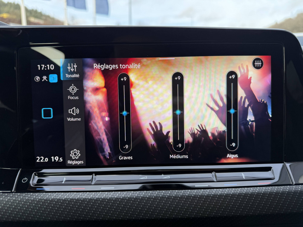 Acheter Volkswagen Golf Golf 1.5 eTSI OPF 130 DSG7 R-Line 5p occasion dans les concessions du Groupe Faurie