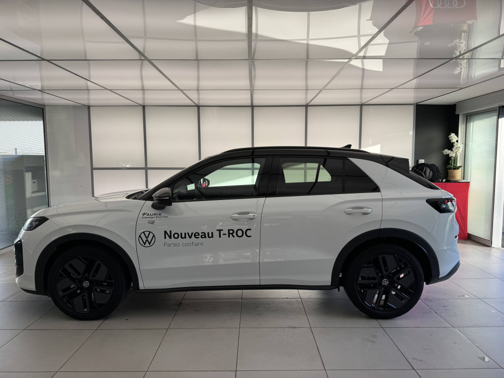 Acheter Volkswagen T-Roc T-Roc 1.5 eTSI EVO2 Hybrid 150 ch DSG7 R-Line 5p neuf dans les concessions du Groupe Faurie