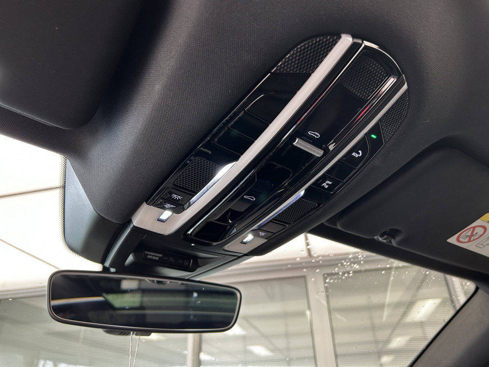 Acheter Porsche Cayenne Cayenne E-Hybrid 3.0 V6 462 ch Tiptronic BVA  5p occasion dans les concessions du Groupe Faurie