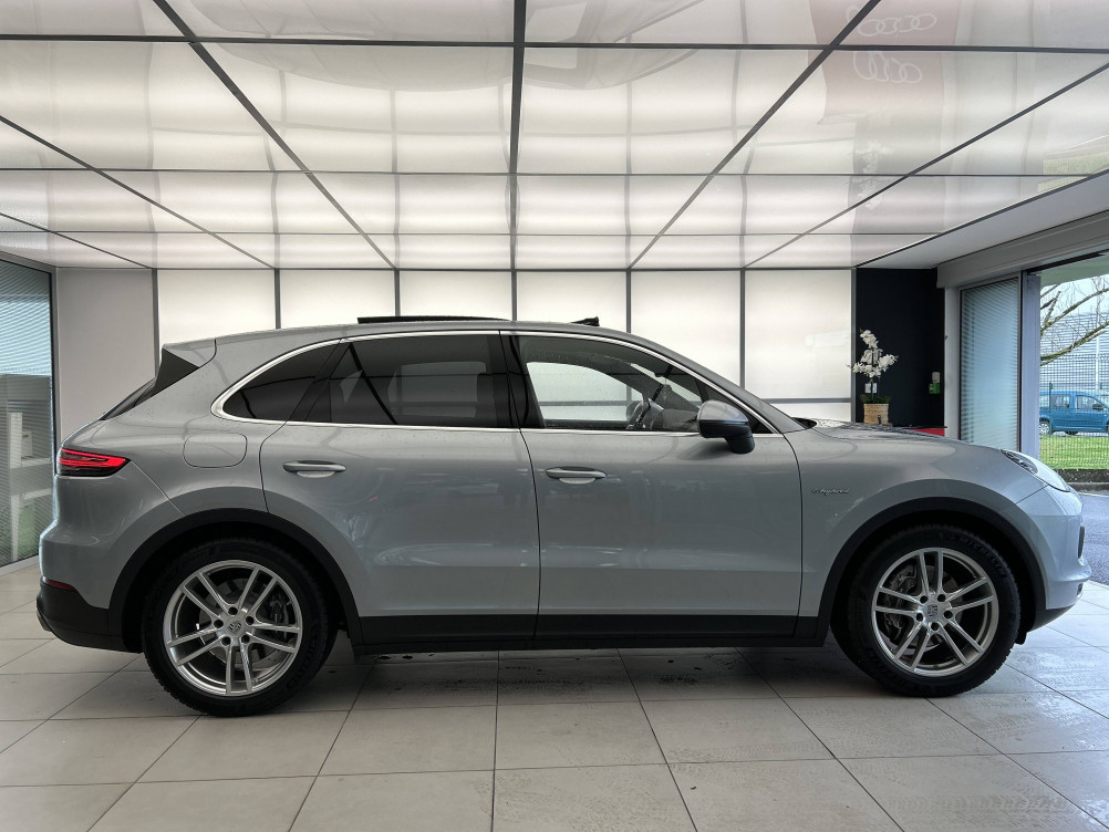 Acheter Porsche Cayenne Cayenne E-Hybrid 3.0 V6 462 ch Tiptronic BVA  5p occasion dans les concessions du Groupe Faurie