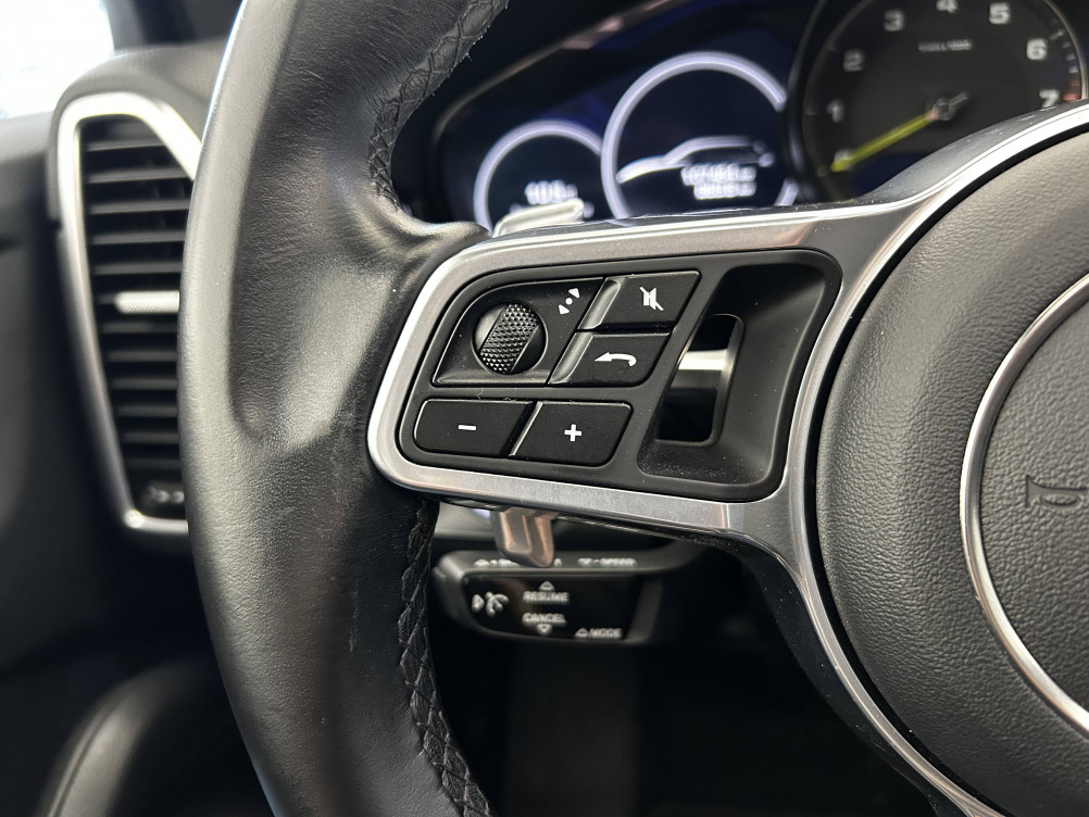 Acheter Porsche Cayenne Cayenne E-Hybrid 3.0 V6 462 ch Tiptronic BVA  5p occasion dans les concessions du Groupe Faurie