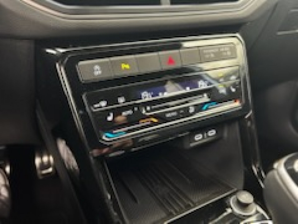 Acheter Volkswagen T-Cross T-Cross 1.0 TSI 116 Start/Stop DSG7 R-Line 5p occasion dans les concessions du Groupe Faurie