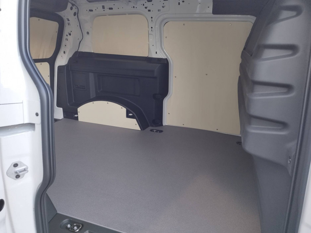 Acheter Volkswagen ID. Buzz Cargo ID. BUZZ CARGO 286 CH PRO  4p neuf dans les concessions du Groupe Faurie