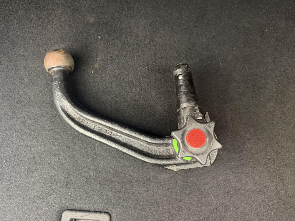 Acheter Mercedes Classe C Classe C 220 d 9G-Tronic AMG Line 4p occasion dans les concessions du Groupe Faurie