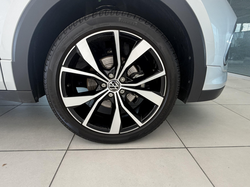 Acheter Volkswagen T-Cross T-Cross 1.0 TSI 116 Start/Stop DSG7 R-Line Edition 5p occasion dans les concessions du Groupe Faurie