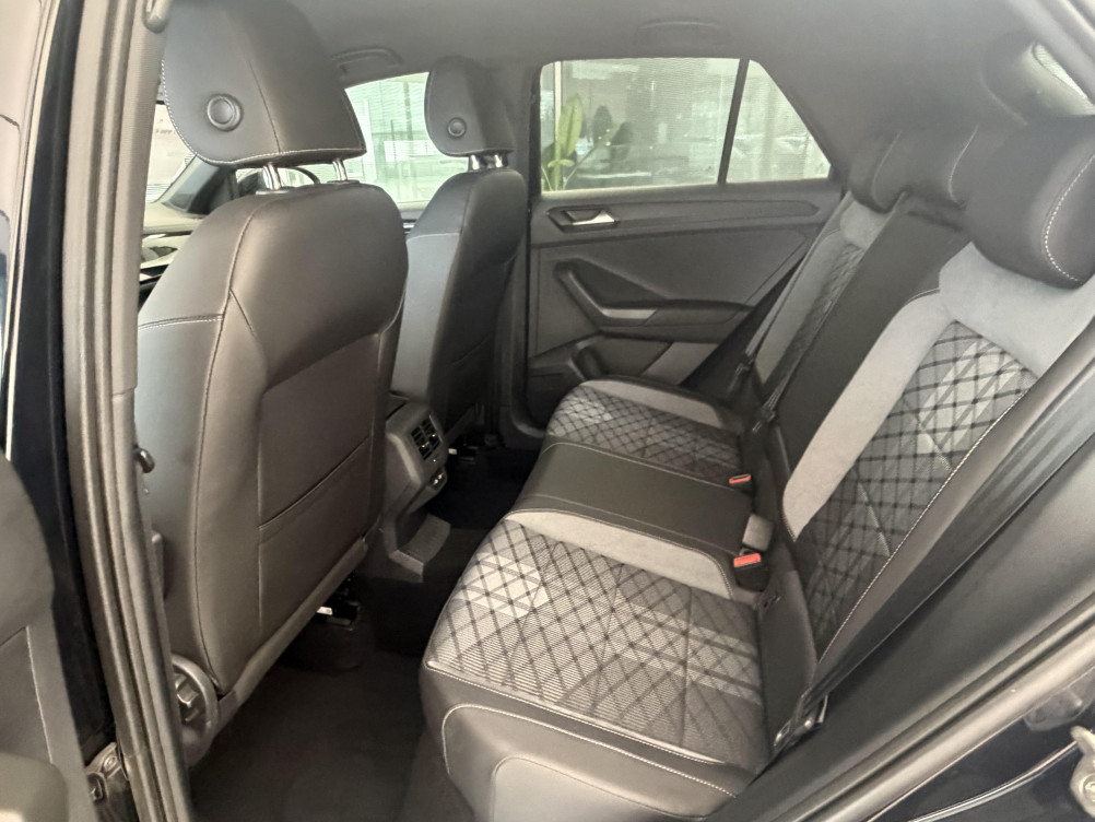 Acheter Volkswagen T-Roc T-Roc 1.5 TSI EVO2 150 Start/Stop DSG7 R-Line 5p occasion dans les concessions du Groupe Faurie