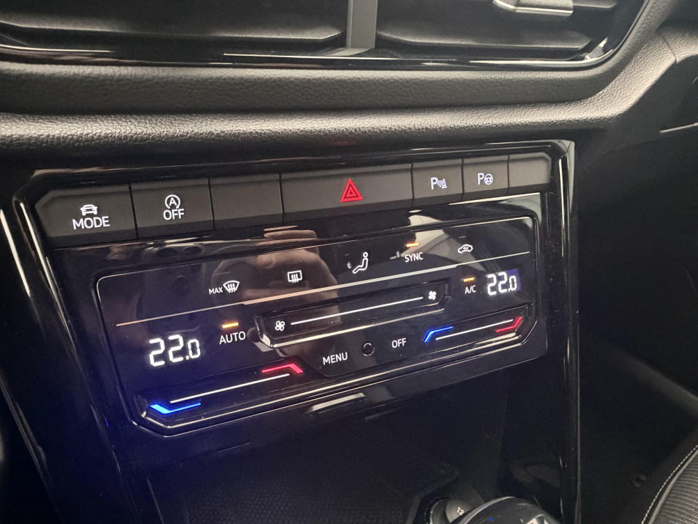 Acheter Volkswagen T-Roc T-Roc 1.5 TSI EVO2 150 Start/Stop DSG7 R-Line 5p occasion dans les concessions du Groupe Faurie