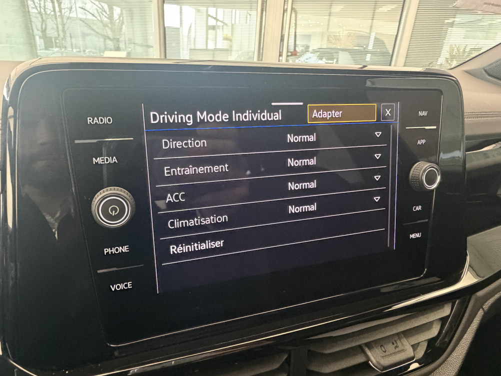 Acheter Volkswagen T-Roc T-Roc 1.5 TSI EVO2 150 Start/Stop DSG7 R-Line 5p occasion dans les concessions du Groupe Faurie