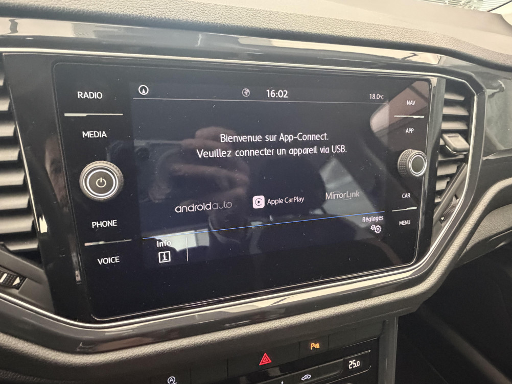 Acheter Volkswagen T-Roc T-Roc 1.5 TSI 150 EVO Start/Stop BVM6 Carat 5p occasion dans les concessions du Groupe Faurie