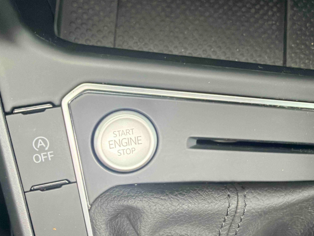 Acheter Volkswagen Taigo Taigo 1.0 TSI 110 DSG7 R-Line 5p occasion dans les concessions du Groupe Faurie