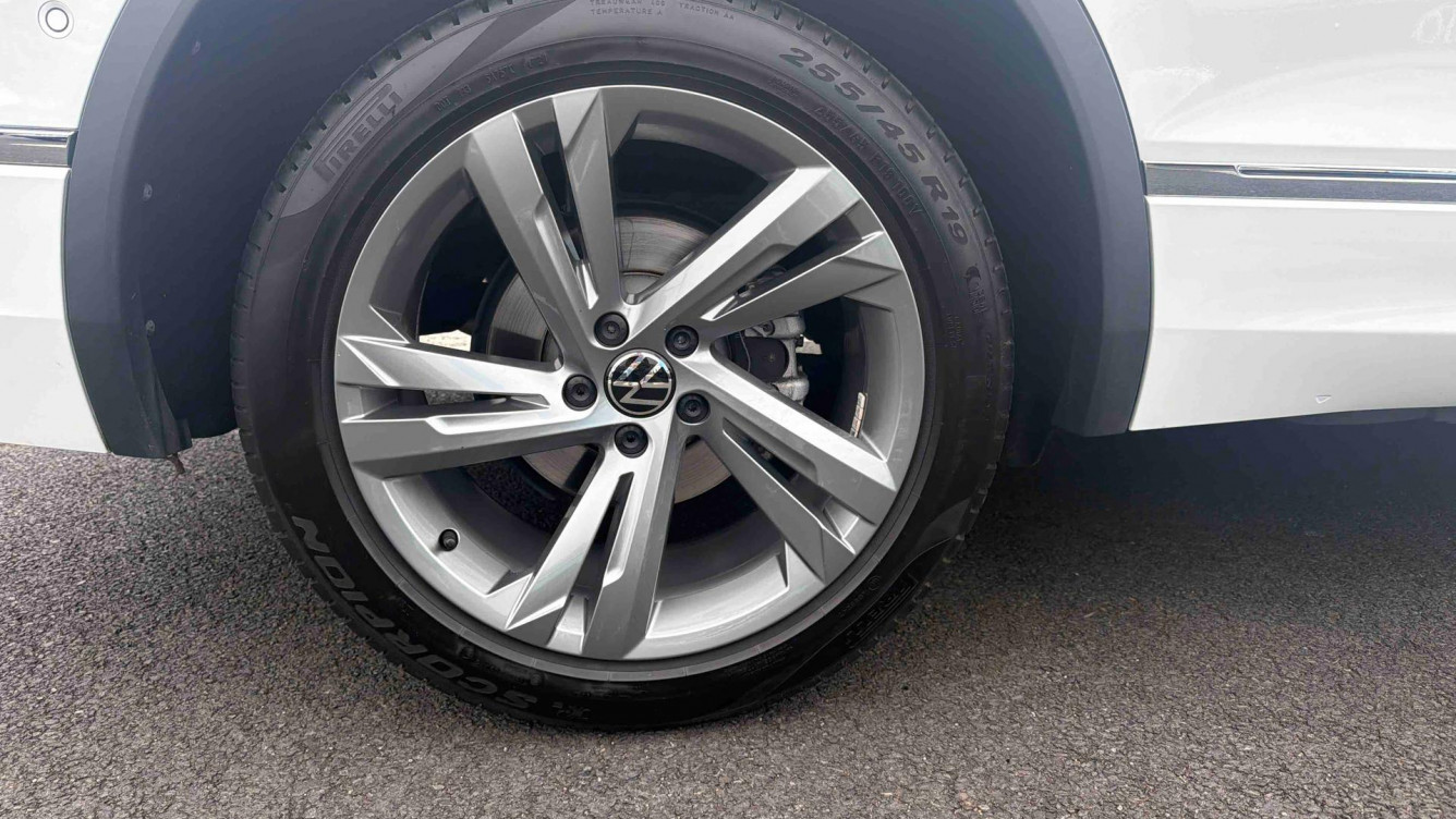 Acheter Volkswagen Tiguan Allspace Tiguan Allspace 2.0 TDI 150ch DSG7 R-Line 5p occasion dans les concessions du Groupe Faurie