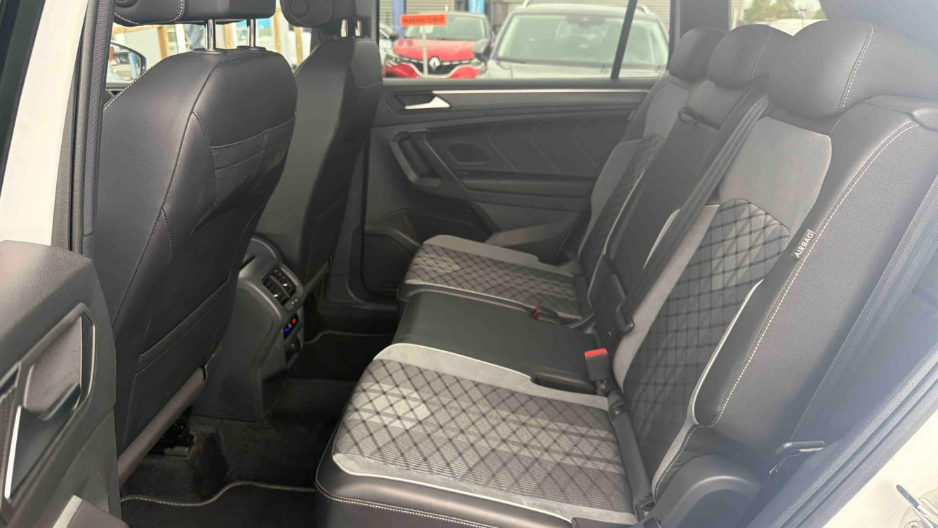 Acheter Volkswagen Tiguan Allspace Tiguan Allspace 2.0 TDI 150ch DSG7 R-Line 5p occasion dans les concessions du Groupe Faurie