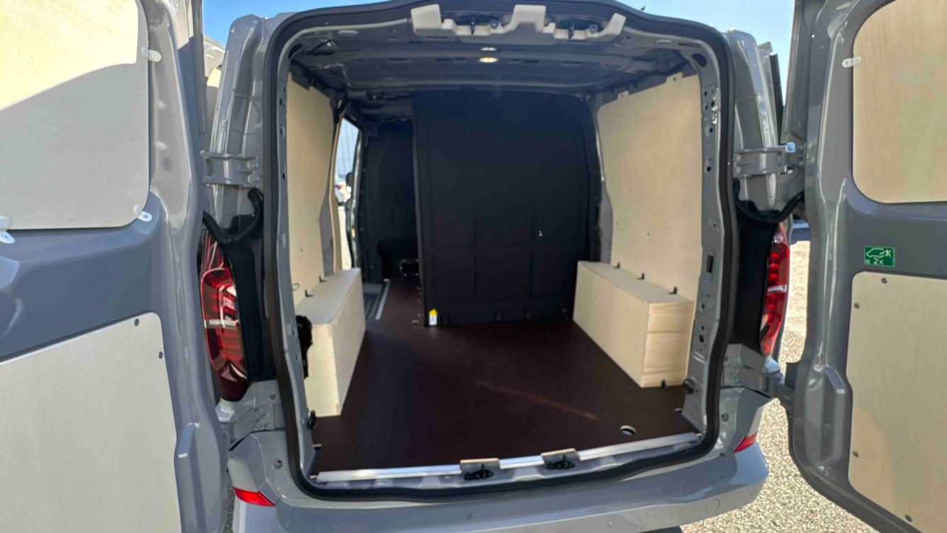 Acheter Volkswagen Transporter TRANSPORTER PROCAB CLOISON L L1H1 2.0 TDI 150 BVA8 BUSINESS 4p neuf dans les concessions du Groupe Faurie