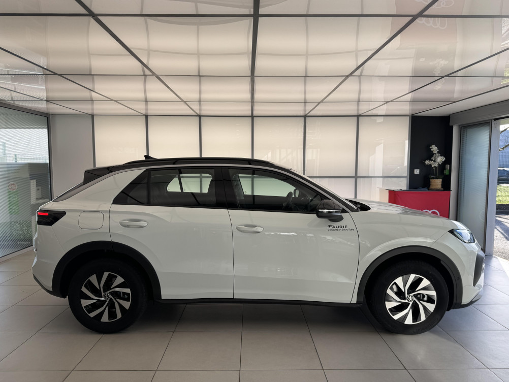Acheter Volkswagen T-Roc T-Roc 1.5 eTSI EVO2 Hybrid 116 ch DSG7 Life 5p neuf dans les concessions du Groupe Faurie