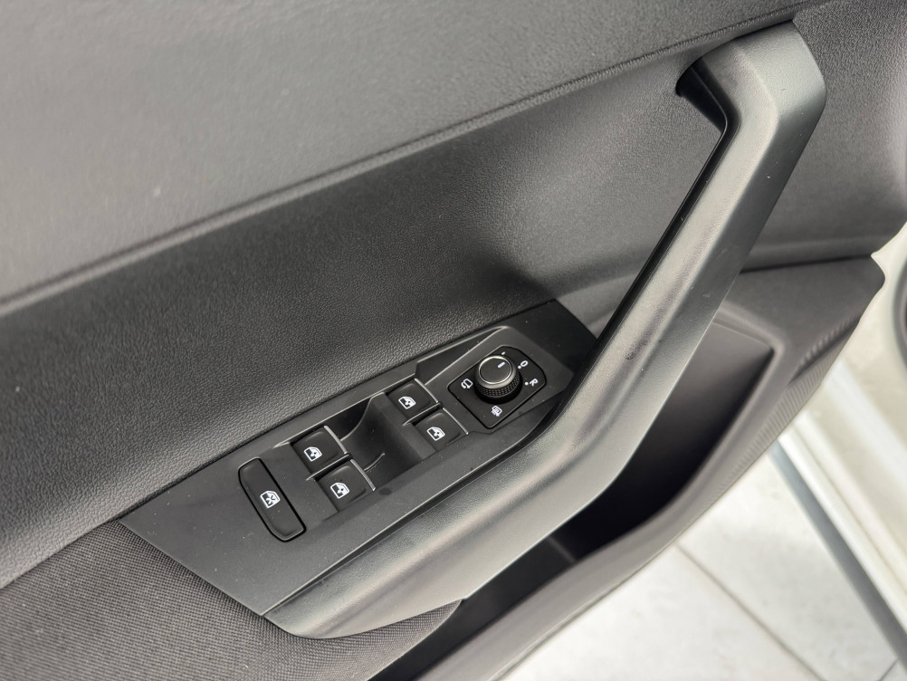 Acheter Volkswagen Polo Polo 1.0 TSI 116 S&S DSG7 R-Line Edition 5p neuf dans les concessions du Groupe Faurie