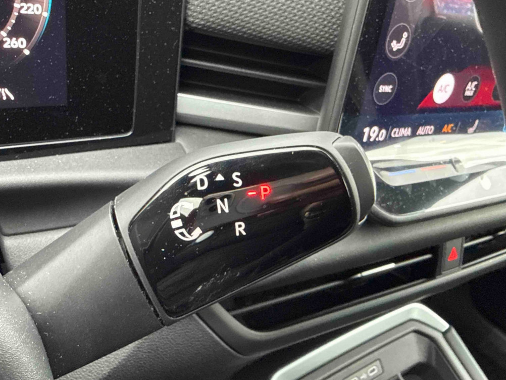 Acheter Volkswagen T-Roc T-Roc 1.5 eTSI EVO2 Hybrid 150 ch DSG7 R-Line 5p neuf dans les concessions du Groupe Faurie