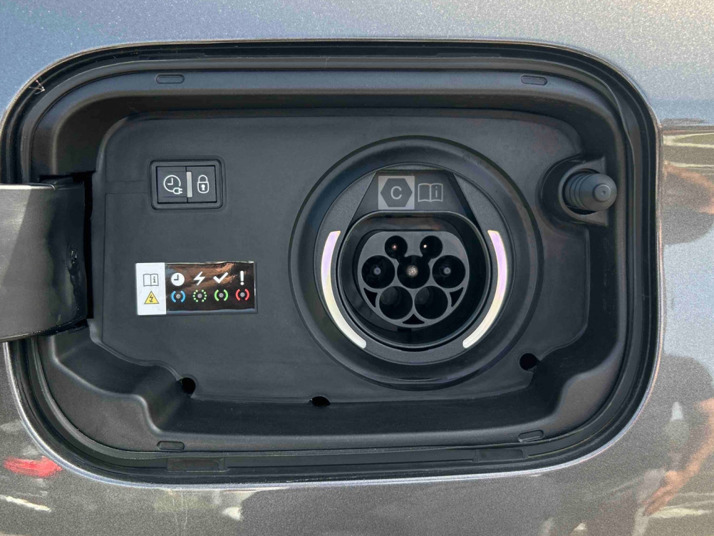 Acheter Ds DS7 DS 7 Hybride Rechargeable E-Tense 360 EAT8 4x4 Opera 5p occasion dans les concessions du Groupe Faurie