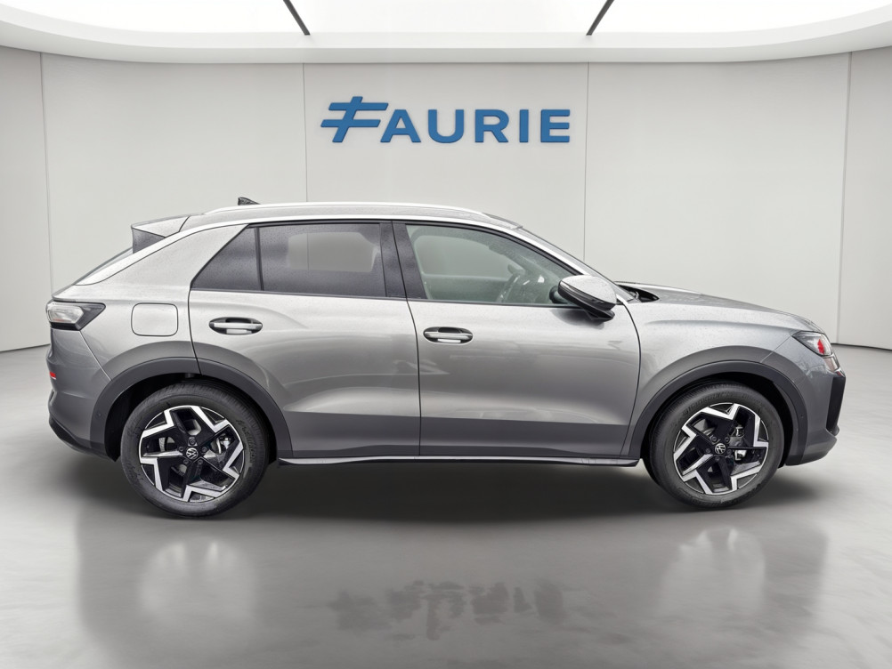 Acheter Volkswagen T-Roc T-Roc 1.5 eTSI EVO2 Hybrid 150 ch DSG7 R-Line 5p neuf dans les concessions du Groupe Faurie