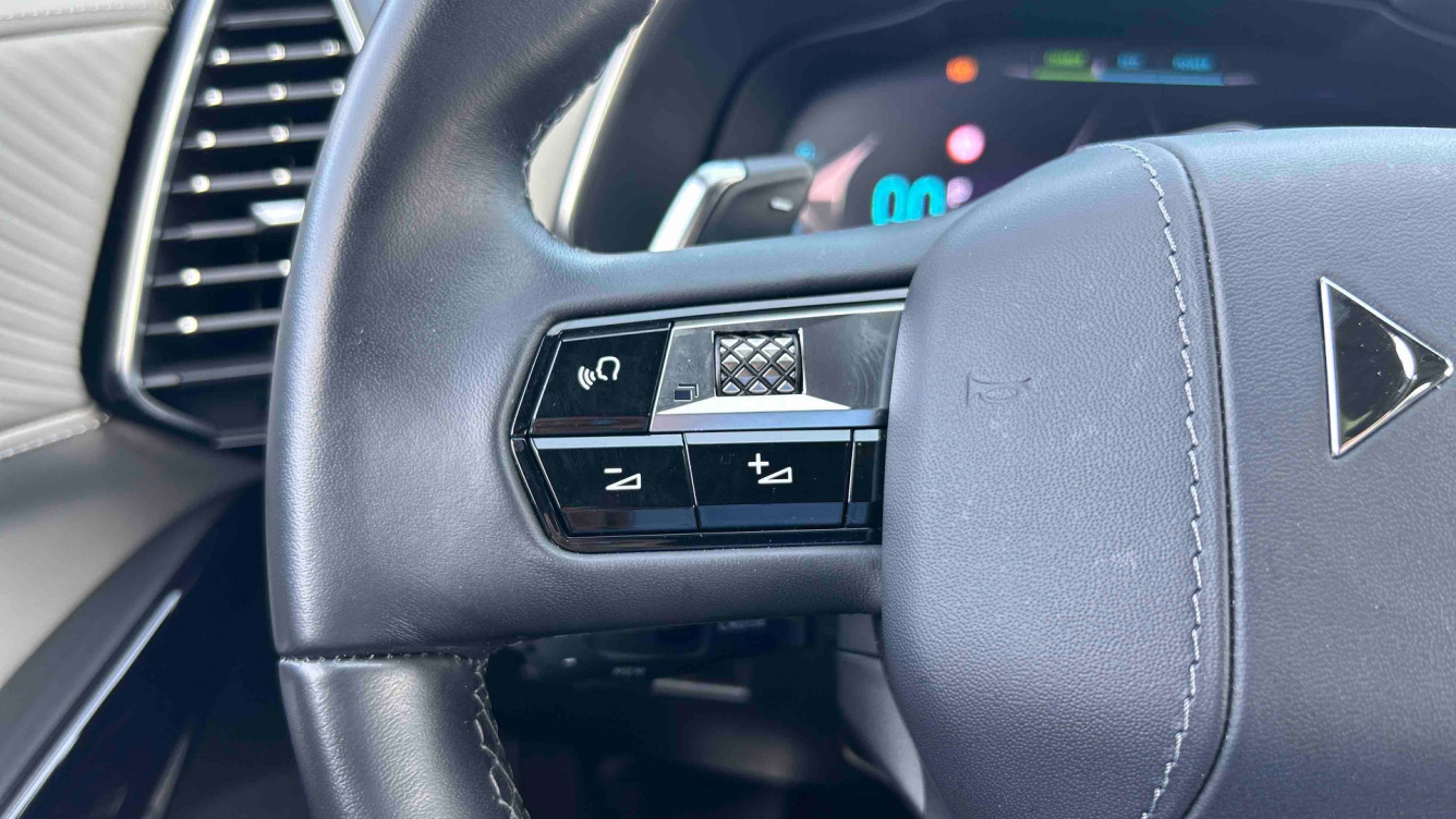 Acheter Ds DS7 DS 7 Hybride Rechargeable E-Tense 360 EAT8 4x4 Opera 5p occasion dans les concessions du Groupe Faurie