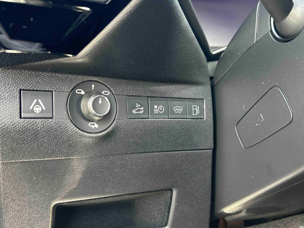 Acheter Ds DS7 DS 7 Hybride Rechargeable E-Tense 360 EAT8 4x4 Opera 5p occasion dans les concessions du Groupe Faurie