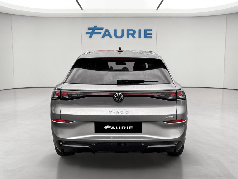 Acheter Volkswagen T-Roc T-Roc 1.5 eTSI EVO2 Hybrid 150 ch DSG7 R-Line 5p neuf dans les concessions du Groupe Faurie