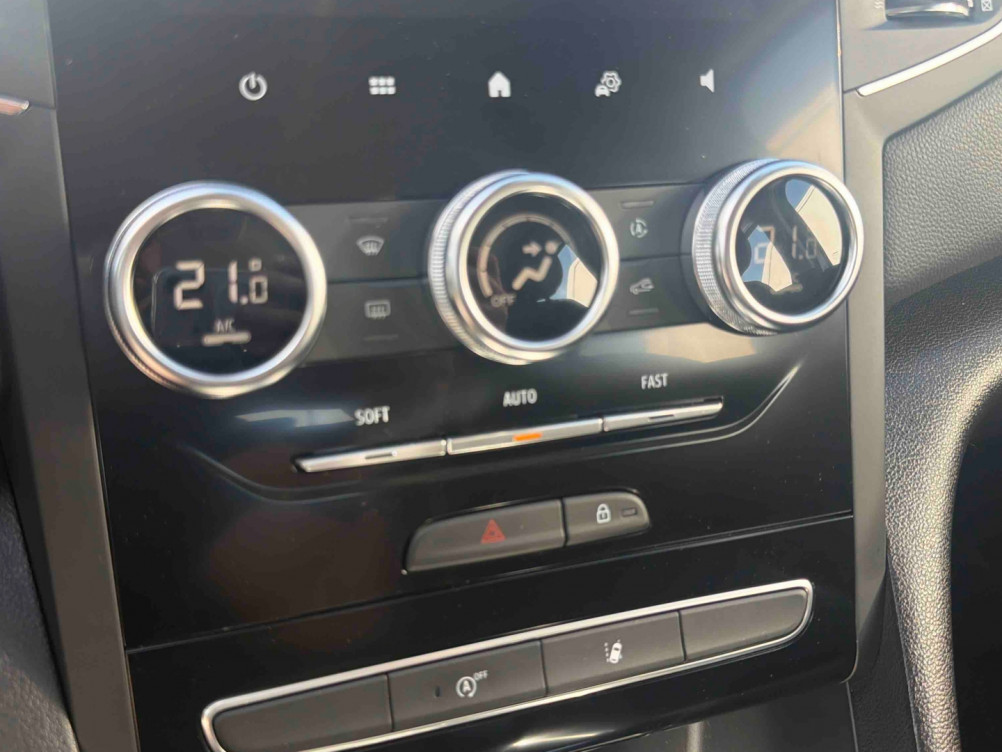 Acheter Renault Megane 4 Mégane IV Berline Blue dCi 115 EDC Business 5p occasion dans les concessions du Groupe Faurie