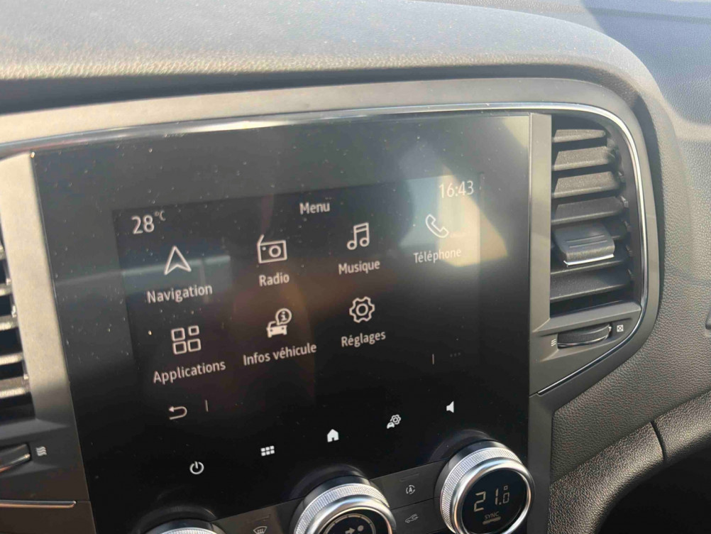 Acheter Renault Megane 4 Mégane IV Berline Blue dCi 115 EDC Business 5p occasion dans les concessions du Groupe Faurie