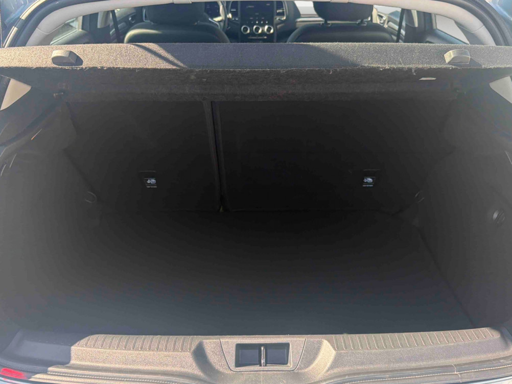 Acheter Renault Megane 4 Mégane IV Berline Blue dCi 115 EDC Business 5p occasion dans les concessions du Groupe Faurie