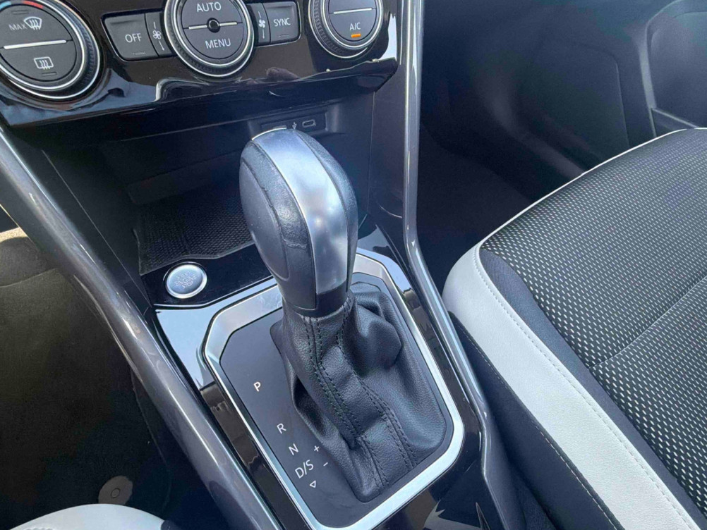 Acheter Volkswagen T-Roc T-Roc 1.5 TSI 150 EVO Start/Stop DSG7 Carat Exclusive 5p occasion dans les concessions du Groupe Faurie