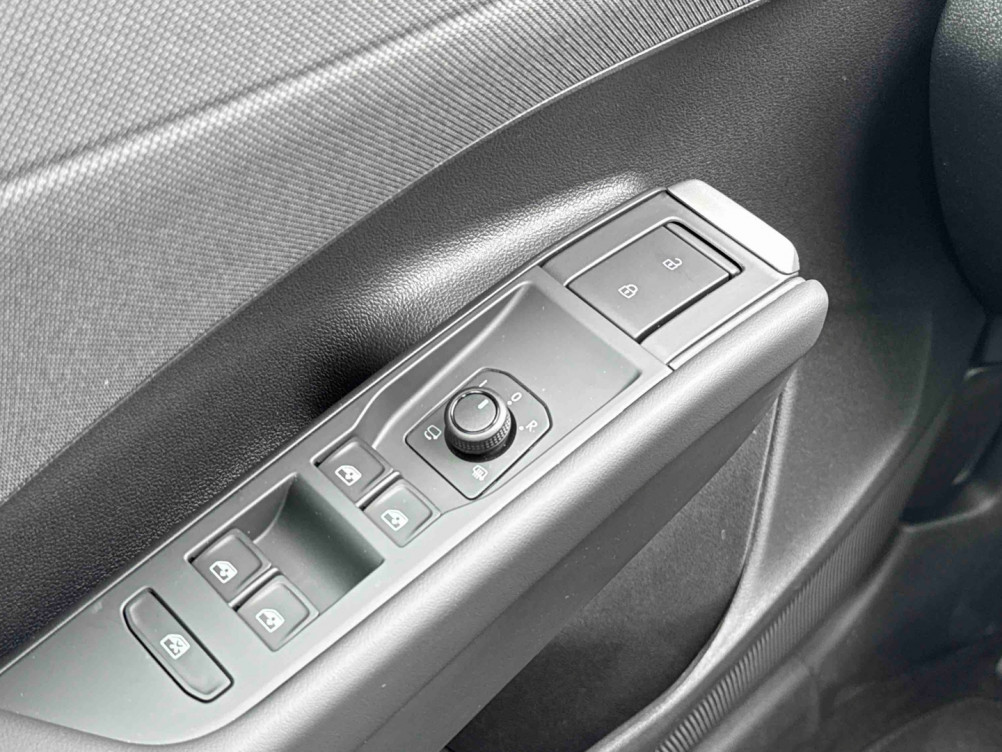 Acheter Volkswagen T-Roc T-Roc 1.5 eTSI EVO2 Hybrid 116 ch DSG7 Life 5p neuf dans les concessions du Groupe Faurie