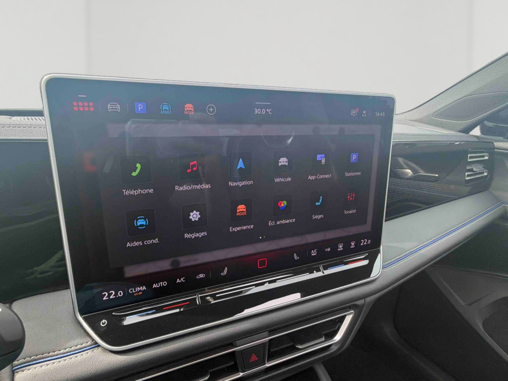 Acheter Volkswagen Tiguan Tiguan 1.5 eTSI 150ch DSG7 R-Line 5p occasion dans les concessions du Groupe Faurie
