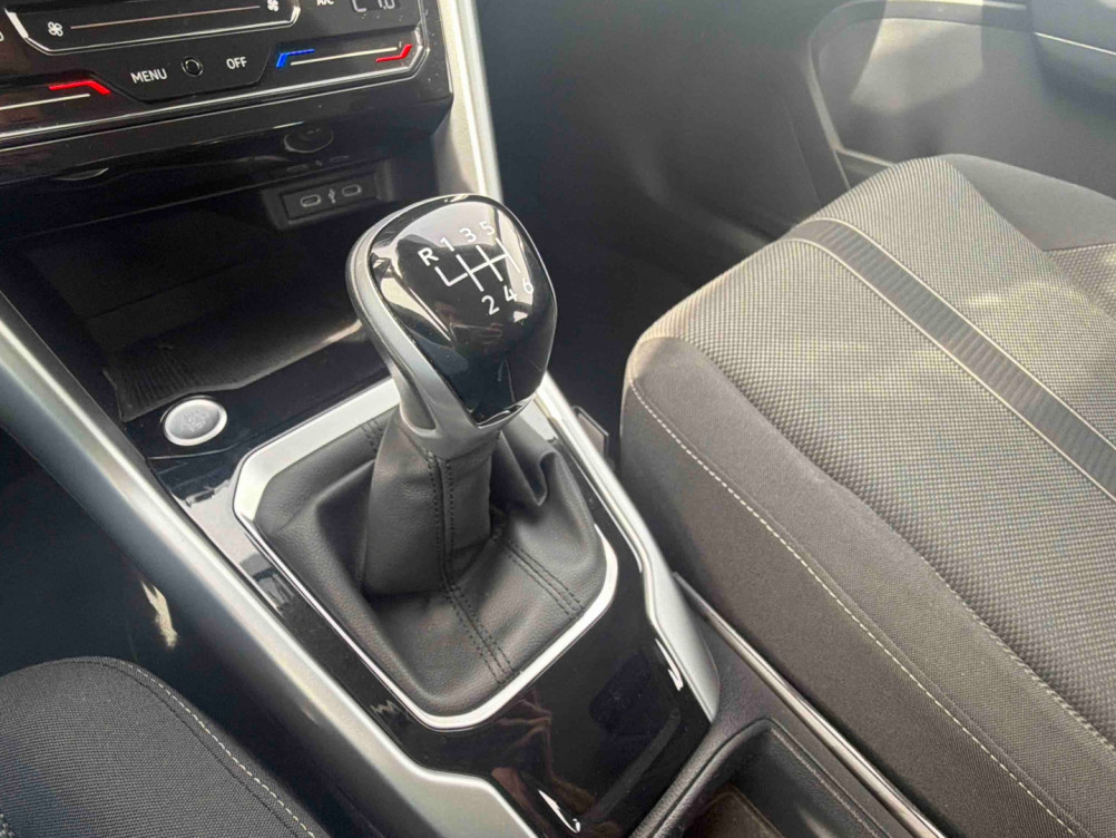 Acheter Volkswagen T-Roc T-Roc 1.0 TSI 110 Start/Stop BVM6 Life 5p occasion dans les concessions du Groupe Faurie
