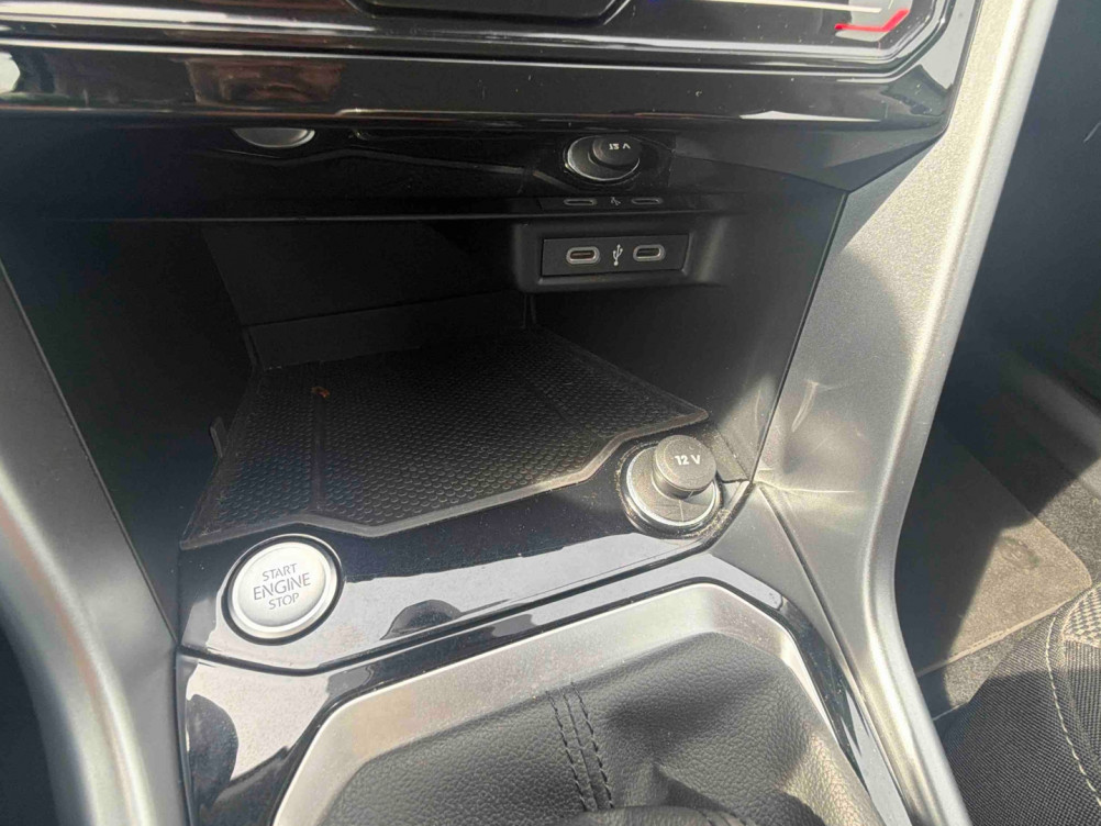 Acheter Volkswagen T-Roc T-Roc 1.0 TSI 110 Start/Stop BVM6 Life 5p occasion dans les concessions du Groupe Faurie