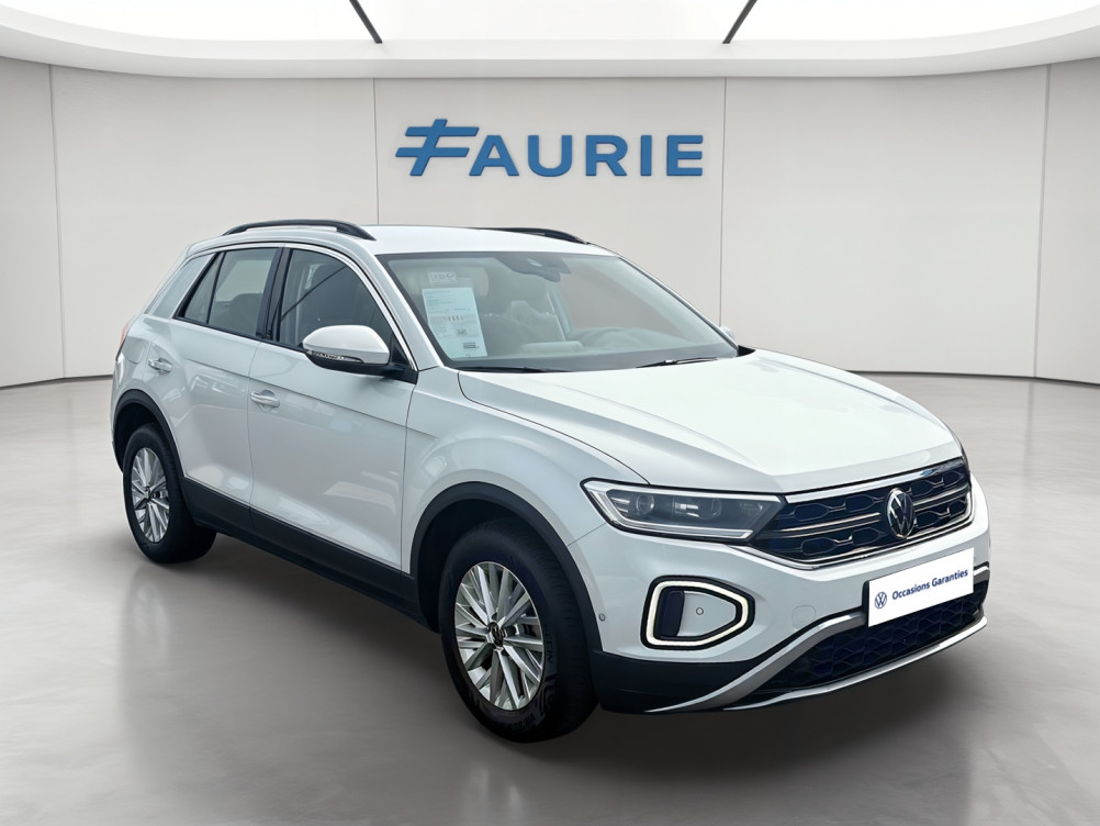Acheter Volkswagen T-Roc T-Roc 1.0 TSI 110 Start/Stop BVM6 Life 5p occasion dans les concessions du Groupe Faurie