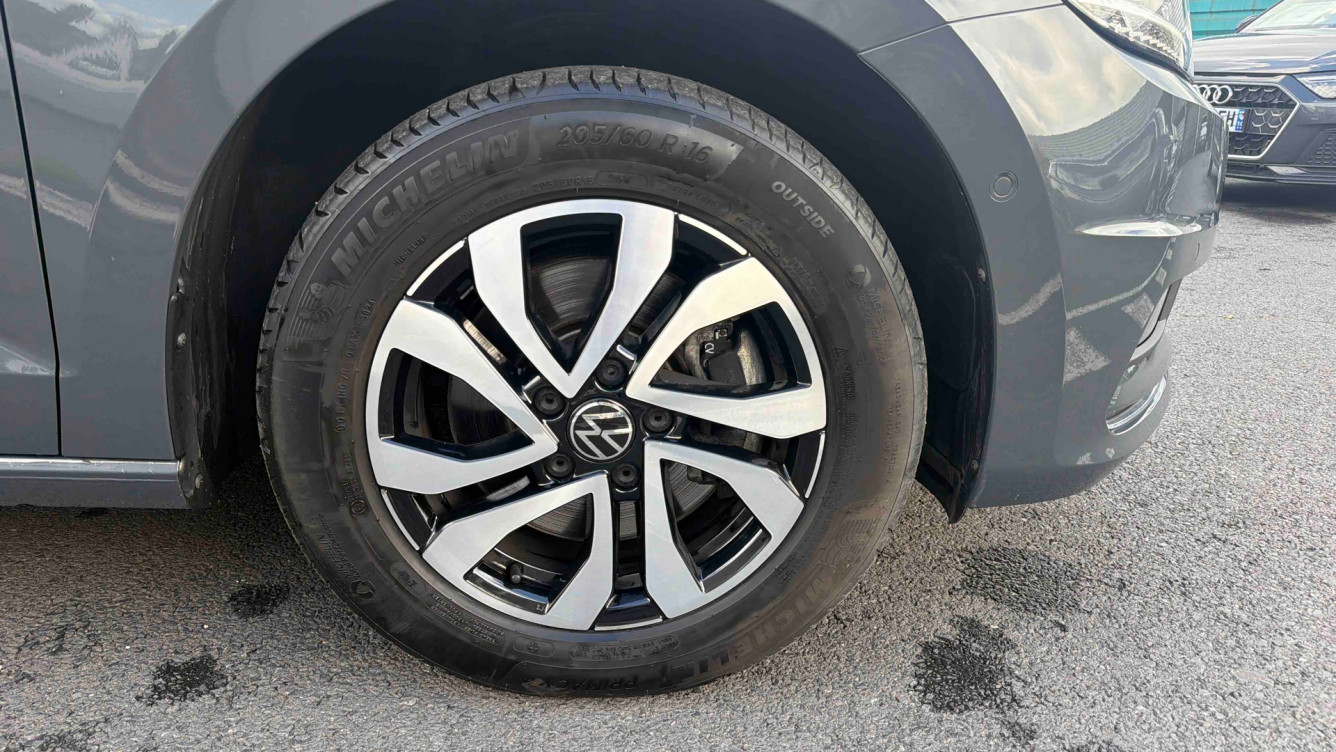 Acheter Volkswagen Touran Touran 2.0 TDI 150 DSG7 5pl Active 5p occasion dans les concessions du Groupe Faurie
