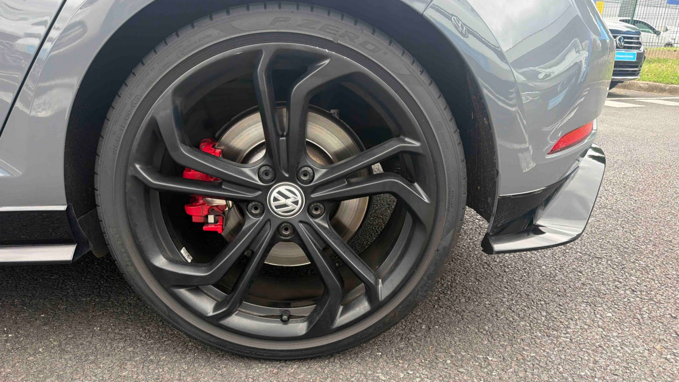 Acheter Volkswagen Golf Golf 2.0 TSI 290 DSG7 GTI TCR 5p occasion dans les concessions du Groupe Faurie