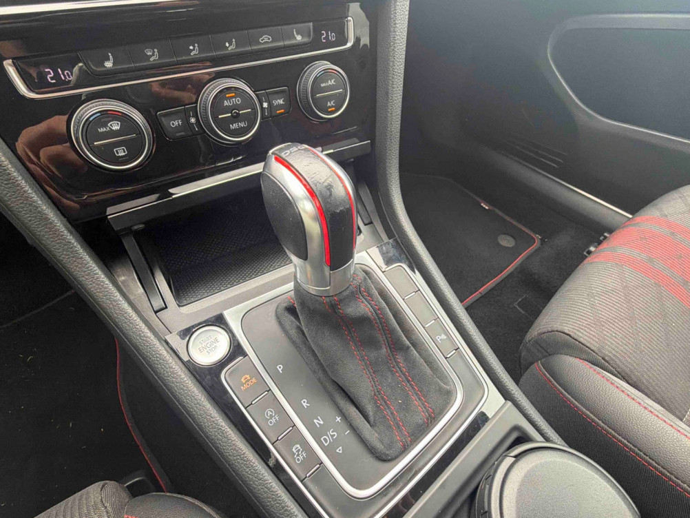 Acheter Volkswagen Golf Golf 2.0 TSI 290 DSG7 GTI TCR 5p occasion dans les concessions du Groupe Faurie
