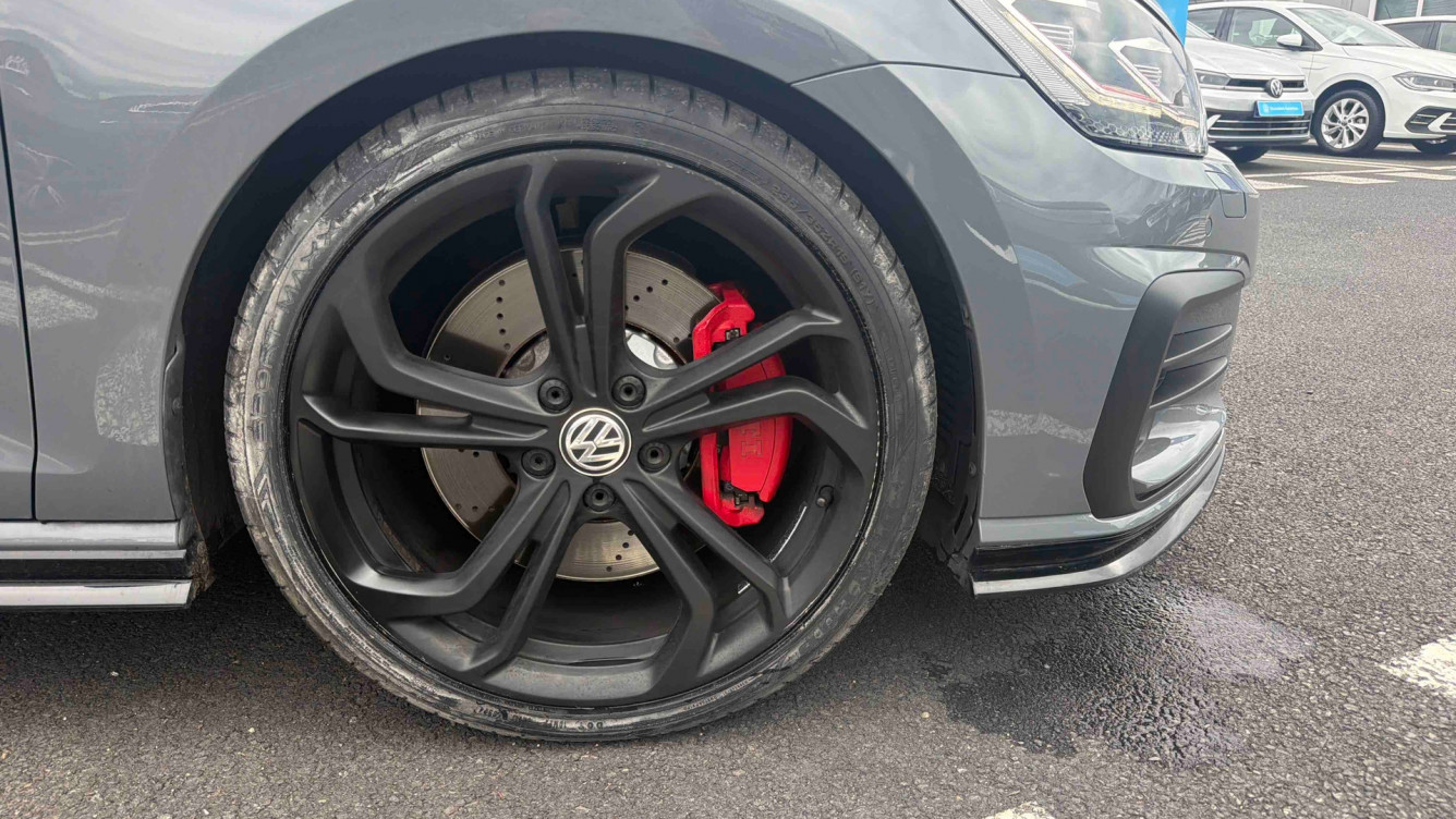 Acheter Volkswagen Golf Golf 2.0 TSI 290 DSG7 GTI TCR 5p occasion dans les concessions du Groupe Faurie