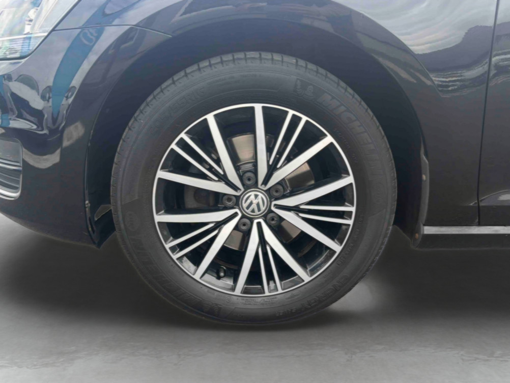 Acheter Volkswagen Golf Golf 1.6 TDI 110 BlueMotion Technology FAP Allstar 5p occasion dans les concessions du Groupe Faurie